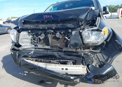 2016 Toyota Tundra Platinum 5.7L V8 z USA, uszkodzony, nr VIN 5TFAW5F10GX572879